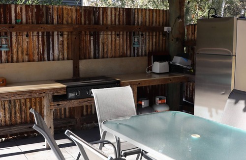 Callala Bay Bed & Breakfast | Bush oasis near beach - Callala @ Jervis Bay - Private guest suite