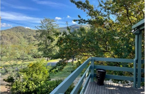 Goughs Bay House | Bush Views Gough's Bay