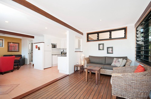 Suffolk Park Apartment | Byron Bay Accom - 1/32 Alcorn St - Alkira