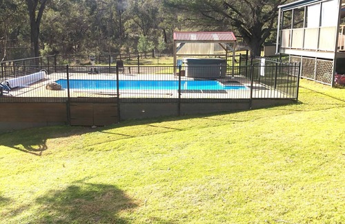 O'connell Bed & Breakfast | Cabin 1- 2 room with use of infrastructure like pool, spa, tennis court. kitchen