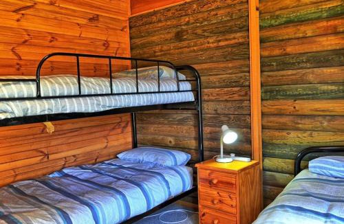 Adaminaby House | Cabin 1 - Snowy Accommodation