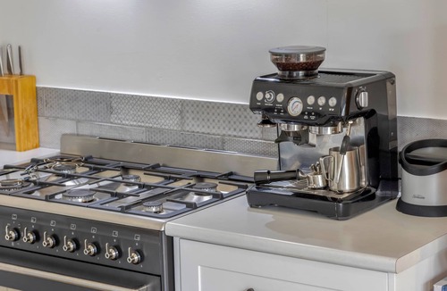 Tathra Cottage | Cabin Getaway in Tathra