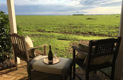 Stanley Bed & Breakfast | Cable Station Accommodation