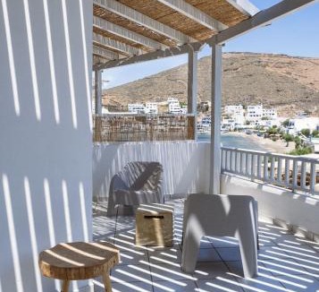 Merichas Hotel | Cactus Suites Kythnos
