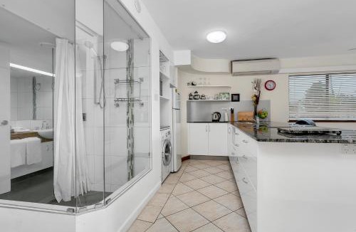 Cairns Central Business District Apartment | Cairns Esplanade Apartment