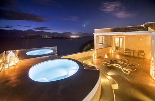Megalochori Hotel | Caldera's Dolphin Suites