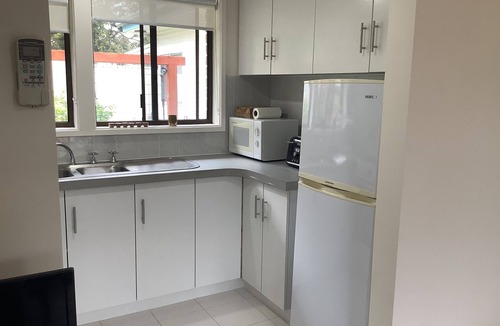 Eden Cottage | Calle Calle Bay Cottage. Self contained, close to everything.