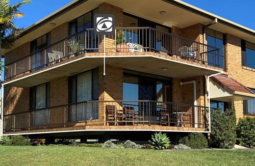 Iluka Apartment | Camawood Unit 1 magnificent views up the Clarence River