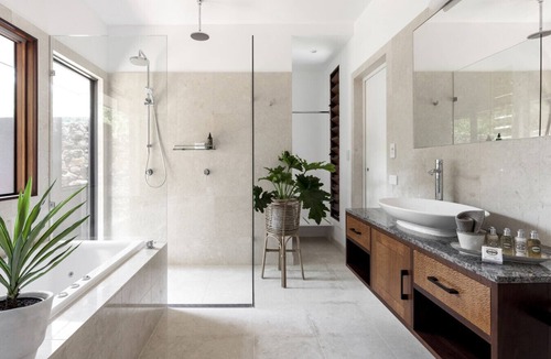 Ewingsdale Villa | Cape Vue - Vue 1 Byron Bay