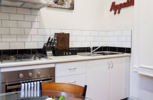 Williamstown Apartment | Captain's Retreat Apartments and Cottages