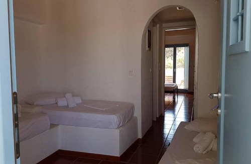 Chrissi Akti Hotel | Captain's Rocks Hotel