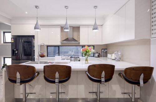 Edmondson Park House | Captivating 5BR Pet Friendly Home with Fully Fully Equiped Kitchen And Fast WIFI