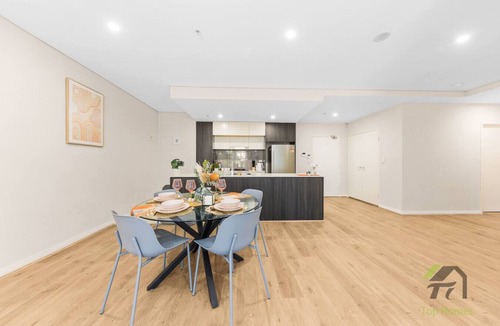 Carlingford Apartment | Carlingford two-bedroom two-bathroom apartment