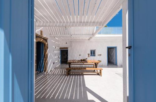 Gennadi House | Casa Blue