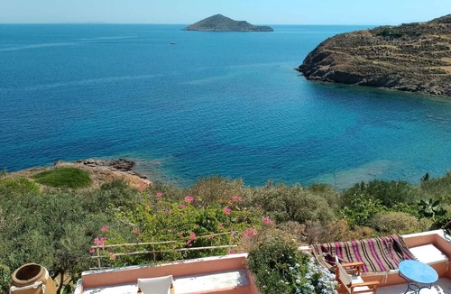 Leros House | CASA DEI MELOGRANI at Vourlidia Leros