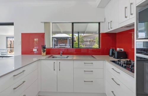 Kewarra Beach House | Casa Del Mar Poolside Retreat Near Trinity Beach