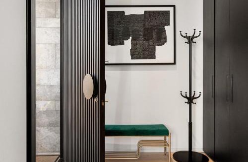 Kew House | Casa Urbanista Luxury Architectural Home in Kew
