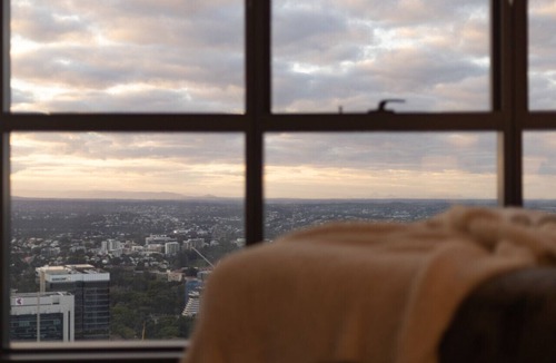 Brisbane Central Business District Apartment | Casino Haus | Stunning River and City Views