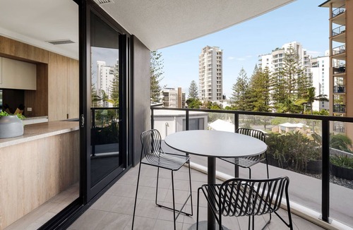 Broadbeach Apartment | 『CASSA VUE』- Weekly Deal on Family 3BR Stay