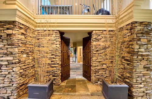 Ferny Creek House | Castle in Ferny Creek with Pool