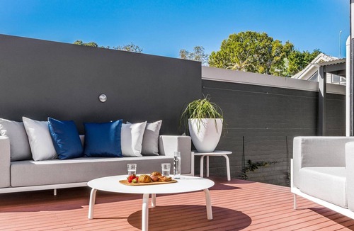 Byron Bay Villa | Catalinas - Byron Bay villa near beach with pool