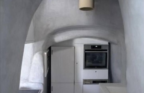 Karterados Villa | Cave Villa in Karterados: Enjoy Modern Luxury Amenities with a Private Jacuzzi