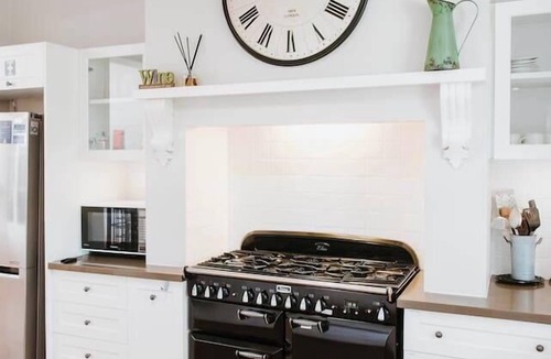 Central Mudgee House | Cawarra on the Park Historic Mudgee Grandeur