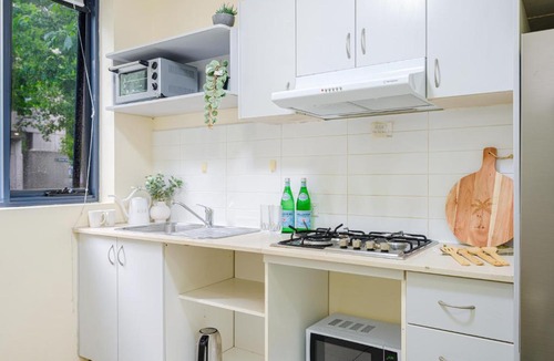 Ultimo Apartment | CBD 3br apt for 8 guests near Train & Shopping