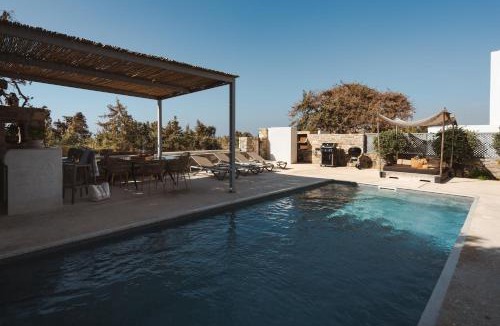 Naxos Villa | Cedar Forest Alyko Oceanfront 4BR Villa with Private Heated Pool & Beach Access