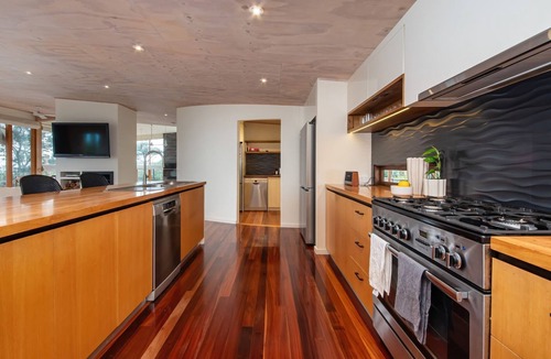 McCrae House | Cedar Views in McCrae