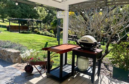 Boambee House | Cedarvale Cottage