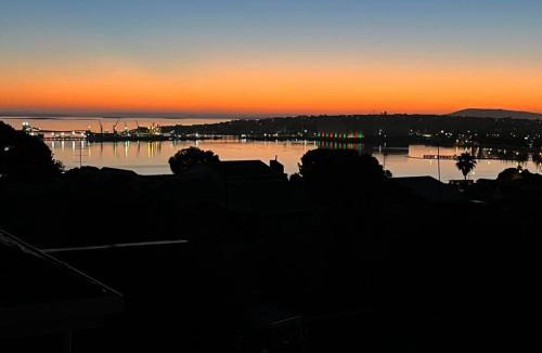 Port Lincoln House | Celestial Heights - Stunning Views of City & Bay
