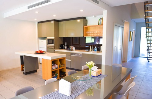 Magenta Shores House | Cely's Place at Magenta Shores