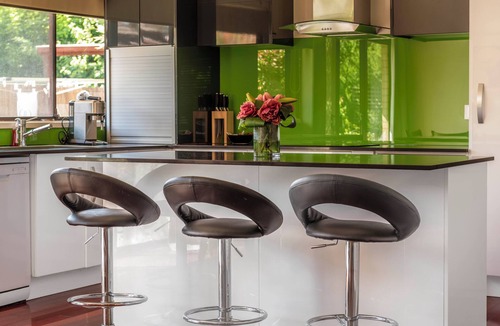 Narrabundah House | Central, Classic, Spacious Home+ Separate Studio