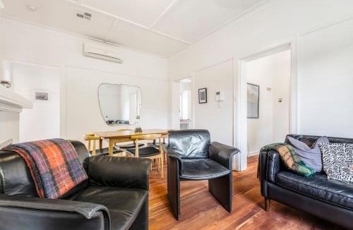 Parkville Apartment | Central Flair - Cultural Vibrancy & Historical Charm