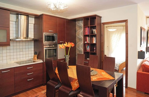 Grevena Apartment | Central Grevena Retreat with Mountain Views