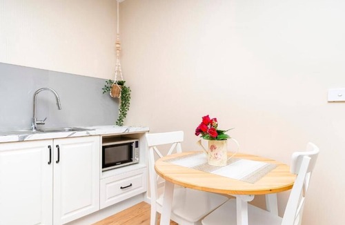 Wagga Wagga Apartment | Central guest studio with secure parking!n