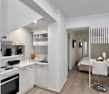 Chios Town Apartment | Central Luxury Flat 1