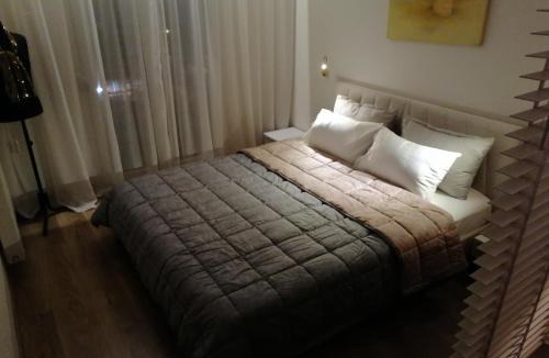 Veroia Apartment | Central suite on Clock Square D1