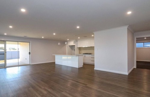 Kelso House | Central West. It is in a quiet culdesac and only 4 years old
