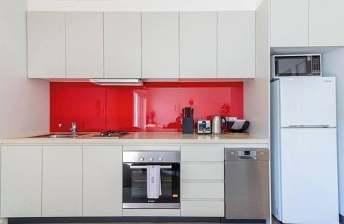 Pyrmont Apartment | Centrally Located Pyrmont Paradise with Patio