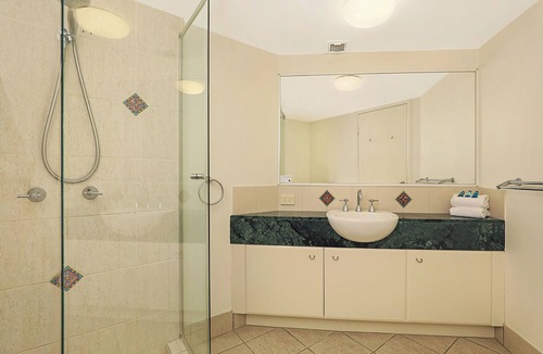 Moreton Bay Region Apartment | Cerulean Beachfront Apartment - Unit 5