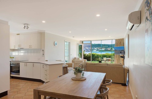 Merimbula Apartment | Cetacea Luxury Apartments - 2 Bedroom Lake View Apartment