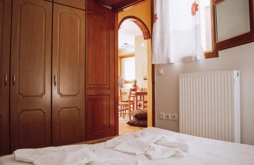 Naxos Apartment | Chaniotis Home, In the heart of Kinidaros