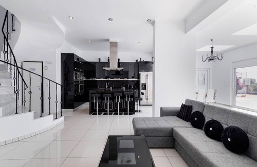 Gennadi House | Charmante Diamond Villa in der Nähe von Gennadi Strand by Interhome