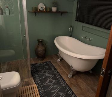 Katoomba House | Charming cottage - walking distance to katoomba town center