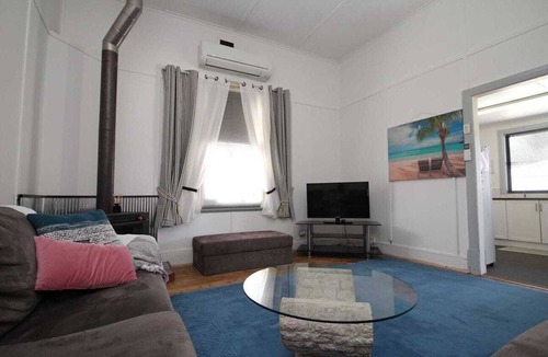 Andrews Cottage | Charming Country Cottage Getaway – Spalding, SAnShort drive to Clare.