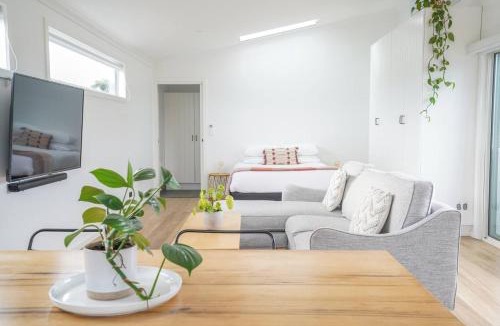 Highton House | Charming Highton Hideaway between CBD and Surf Coast
