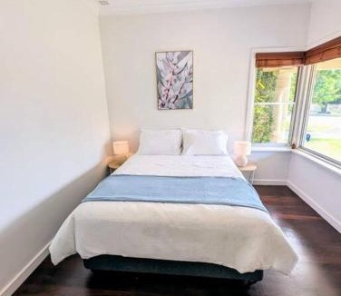 South Bunbury House | Charming Large Home: Modern Comfort and Convenience