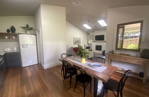 Leura House | Charming Luxury Self Contained Cottage.
